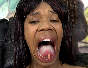 ghettogaggers_videos_queen